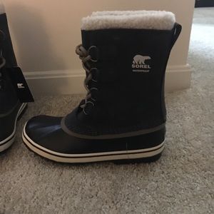Sorel Women’s winter boots. Size 8. Never worn!